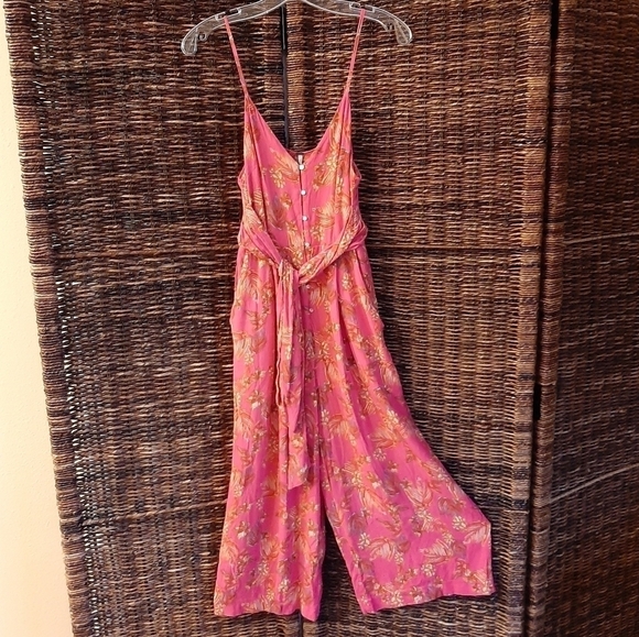 Free People Hot Tropics Jumpsuit Wide Leg Romper Feathers Crop Capris Pink 2 ASO - Picture 2 of 9